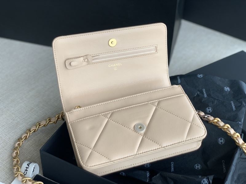 Chanel 19 Bags